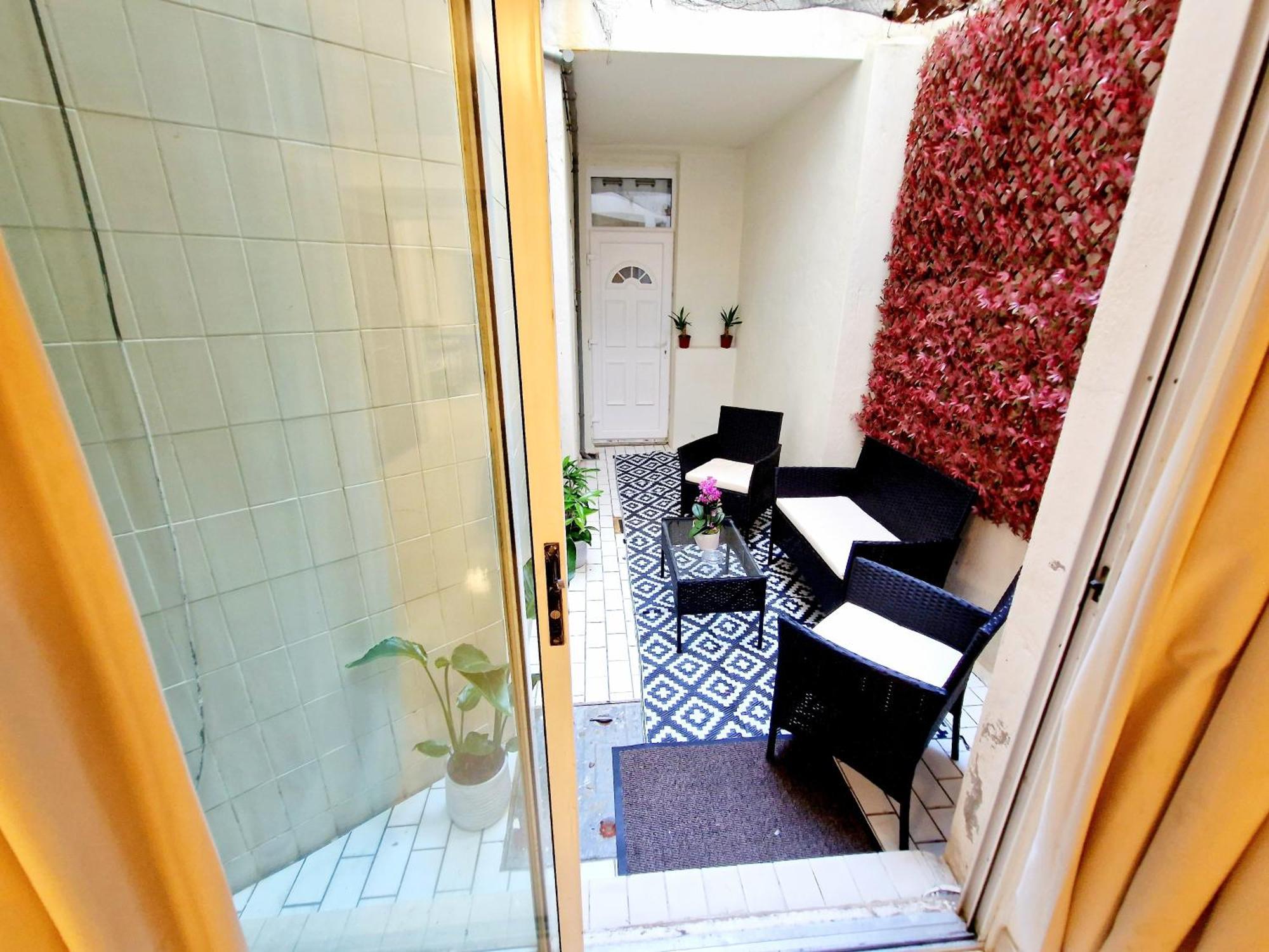 Modern Hyde Park Home With Private Entrance & Private Back Patio Near Bayswater & Paddington Stations لندن المظهر الخارجي الصورة