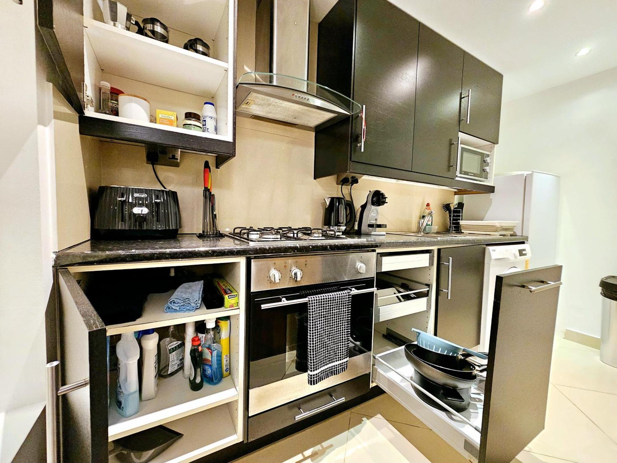 Modern Hyde Park Home With Private Entrance & Private Back Patio Near Bayswater & Paddington Stations لندن المظهر الخارجي الصورة